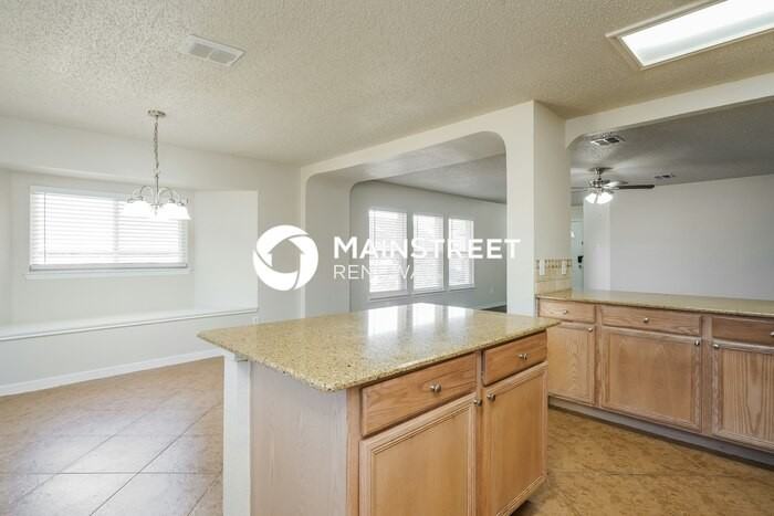 1225 Mccary St - Photo 6 of 18