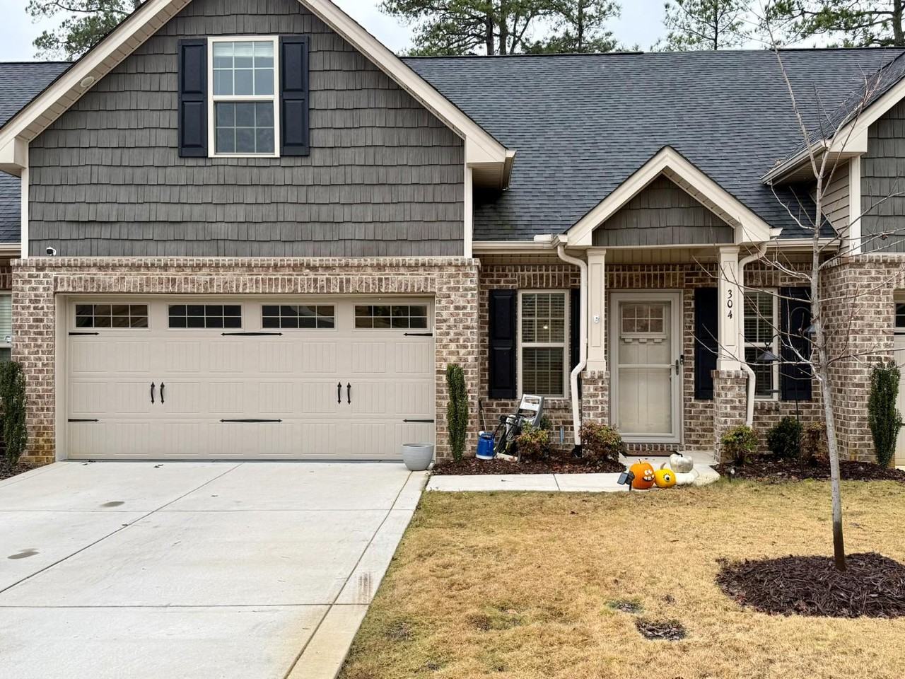 304 Mashie Ct - Photo 2 of 20