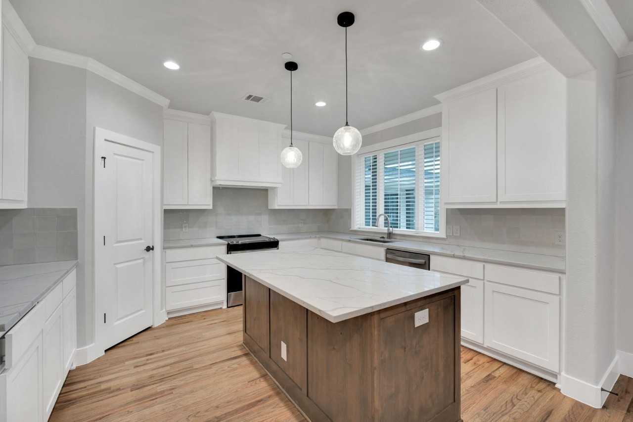 Cottages on Catrell - Photo 5 of 10