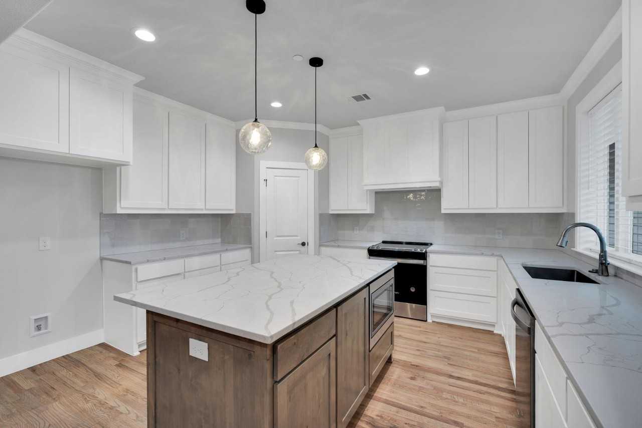 Cottages on Catrell - Photo 6 of 10