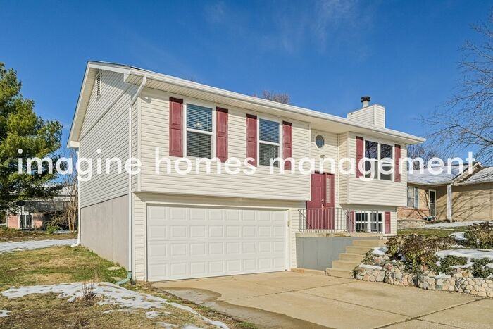 517 Merribrook Ln - Photo 5 of 24