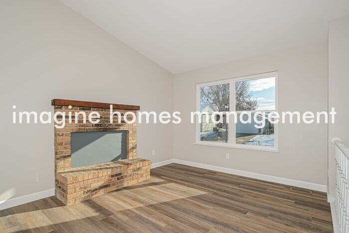 517 Merribrook Ln - Photo 6 of 24