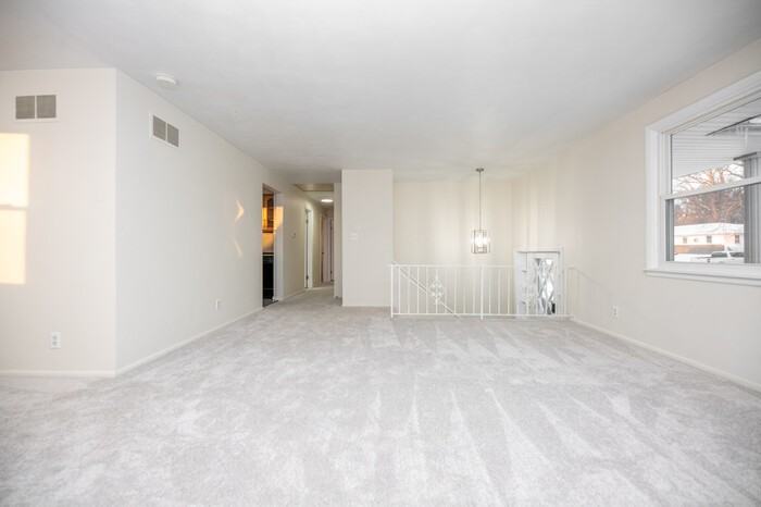 6809 North Kimberly Drive - Photo 5 of 32