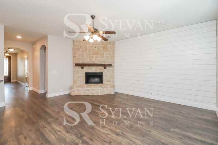 600 Yucca Ct - Photo 4 of 15