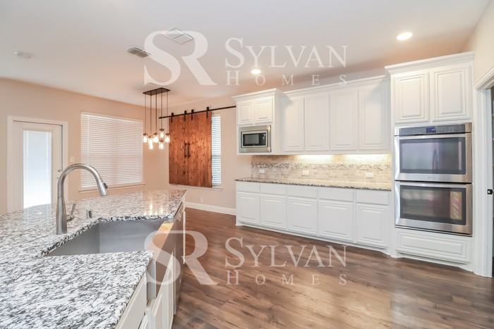 600 Yucca Ct - Photo 7 of 15