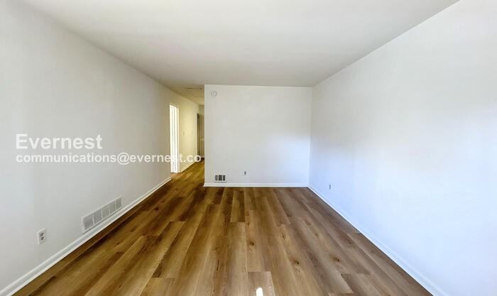 2033 Nettie Ct - Photo 5 of 17