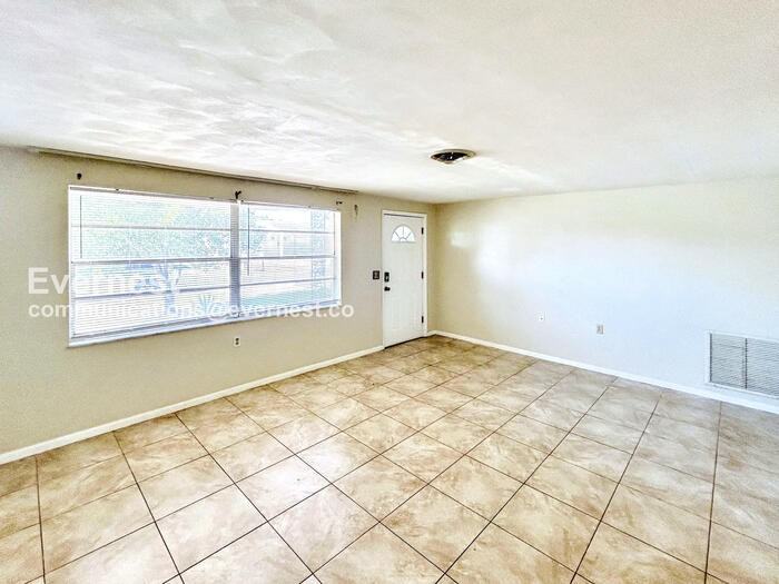 3438 Monticello St - Photo 3 of 37