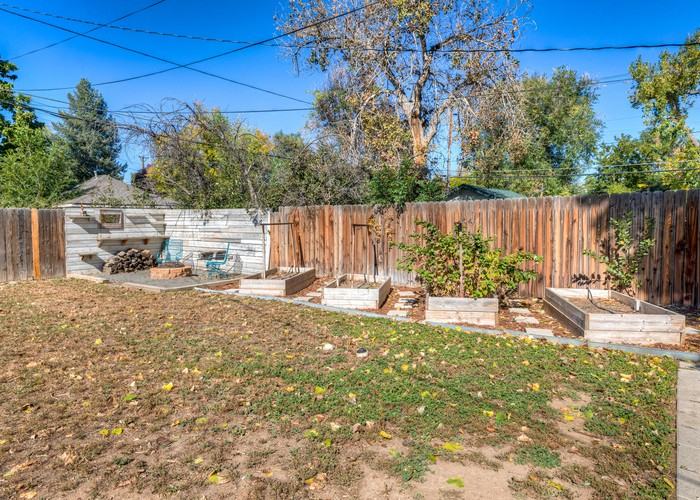 4319 South Logan Street - Photo 7 of 37