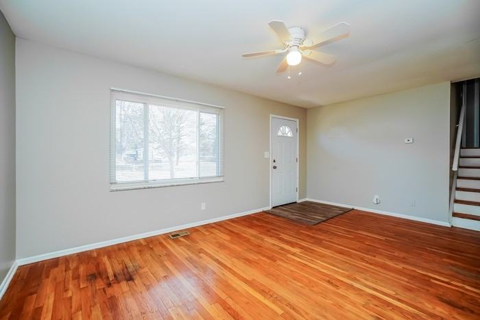 2821 Fleet Rd - Photo 5 of 13