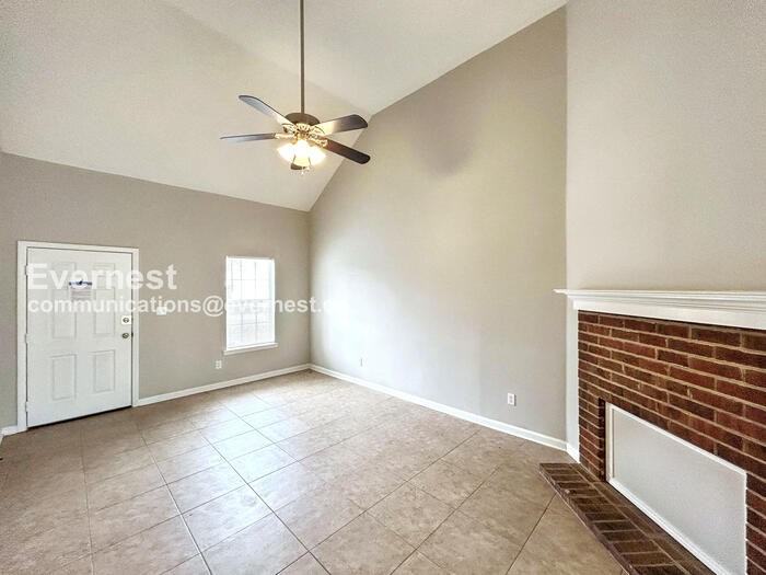 7036 Foxhall Dr - Photo 6 of 22