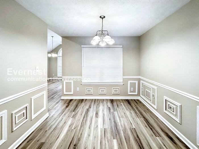 320 Ashely Woods Drive - Photo 4 of 24