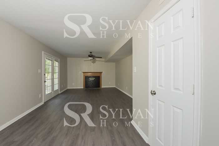 3502 Skipping Rock Pl - Photo 4 of 16