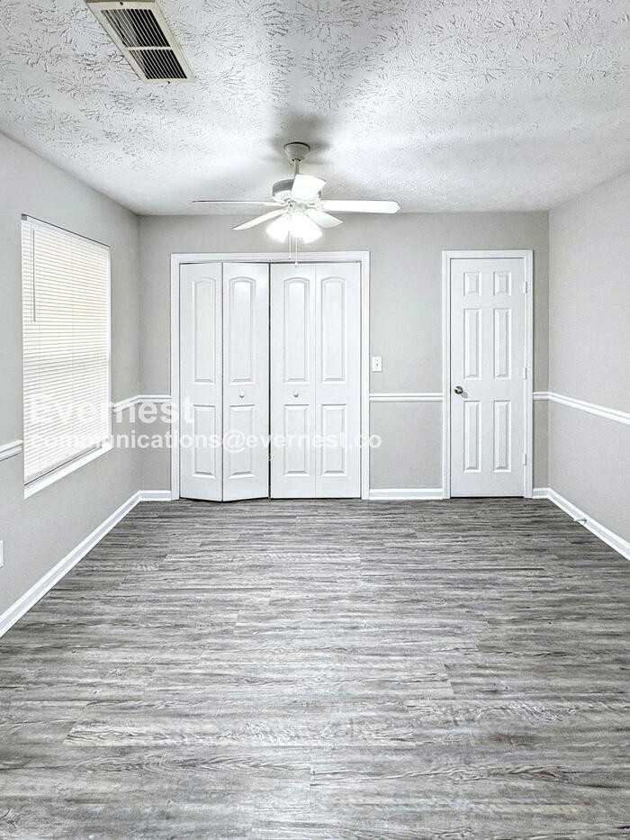 9251 Club View Trce - Photo 6 of 23