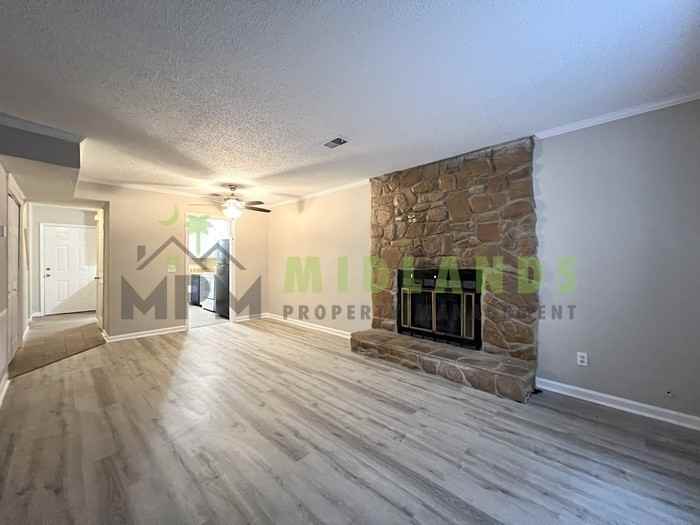 204 S Cromwell St #C - Photo 6 of 40