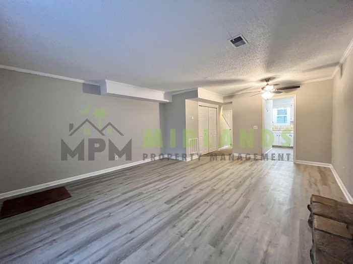 204 S Cromwell St #C - Photo 7 of 40