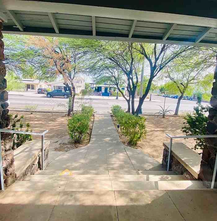 503 E University Blvd #1 - Photo 4 of 19