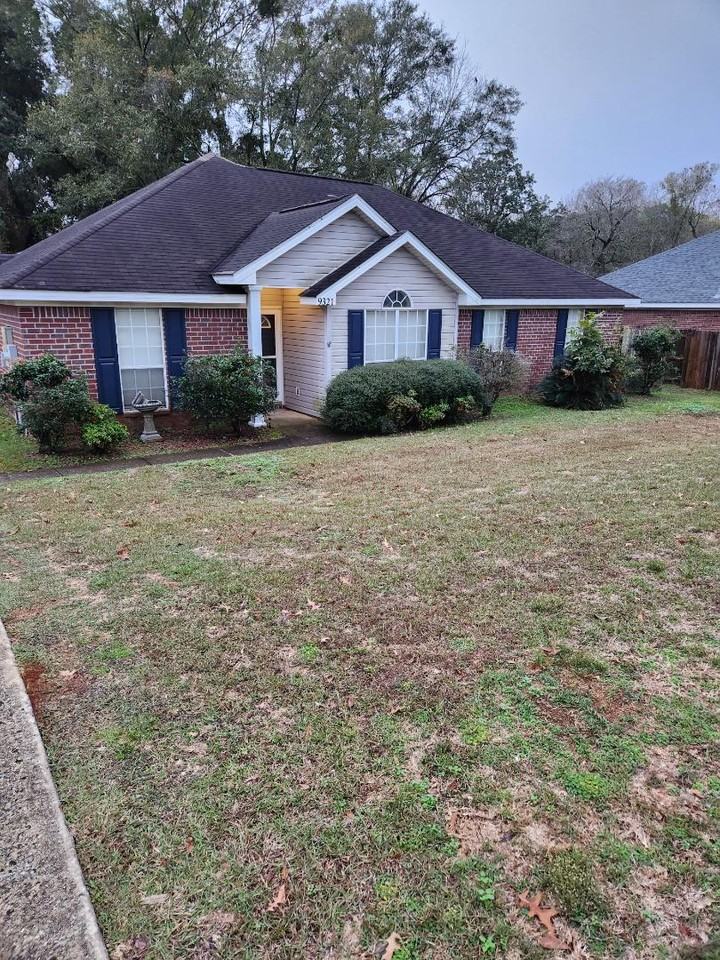 9321 Champion Cir S - Photo 2 of 20