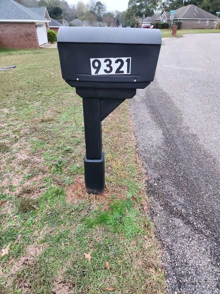 9321 Champion Cir S - Photo 3 of 20