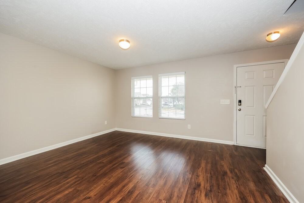 608 Elderberry Way - Photo 4 of 17