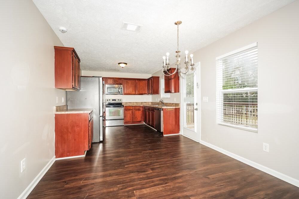 608 Elderberry Way - Photo 6 of 17