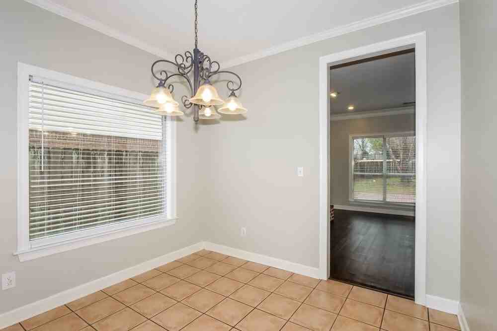 2644 Graystone Dr - Photo 7 of 17