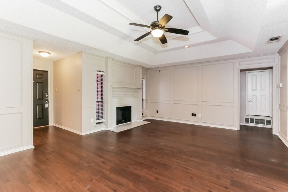 7933 Clear Brook Cir - Photo 3 of 16