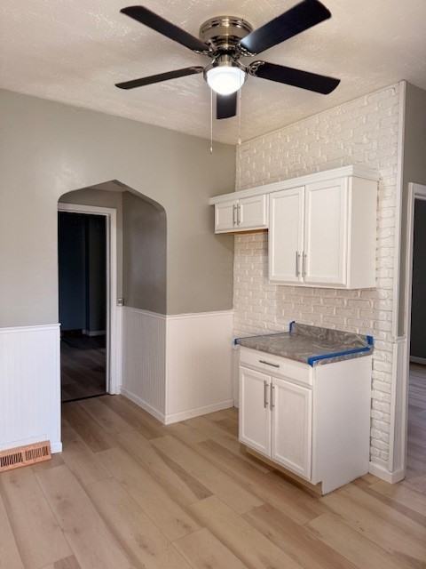 442 E Central Ave - Photo 6 of 23