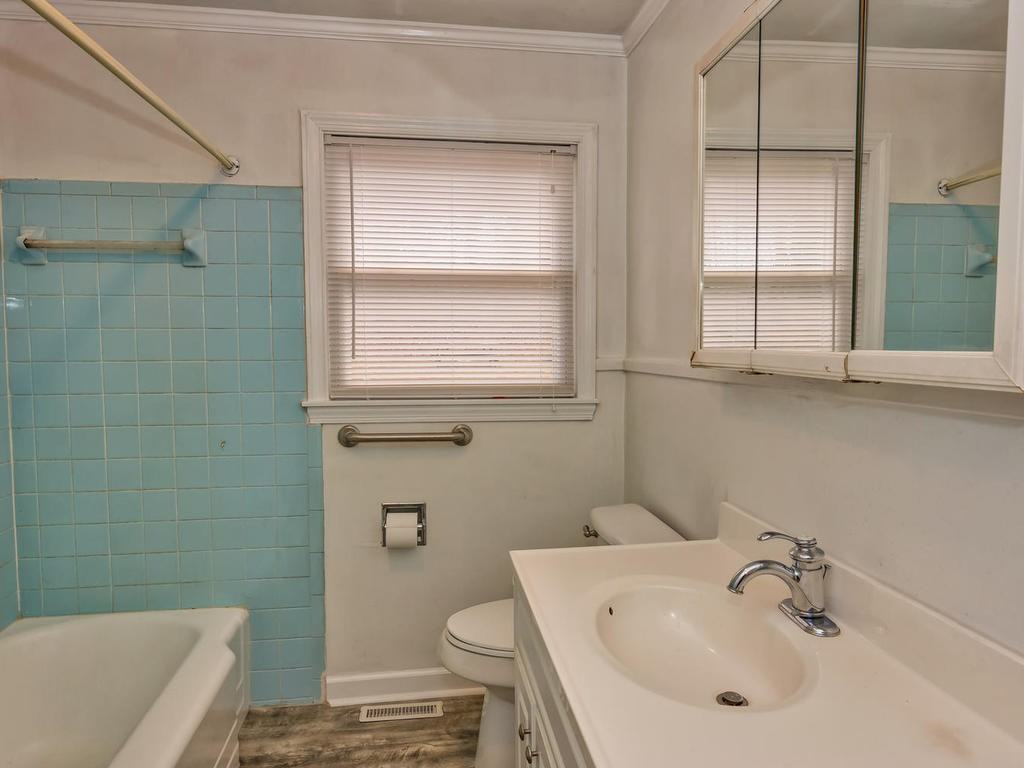 3324 Arlington Drive Southwest #1 - Photo 6 of 6