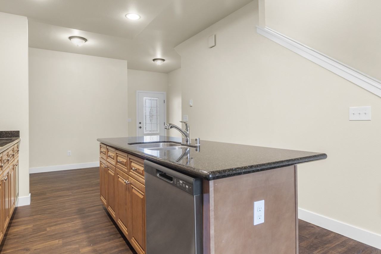 8911 Gravelly Lake Townhomes 8911 Gravelly Lake Dr SW - 106 #106 - Photo 5 of 48