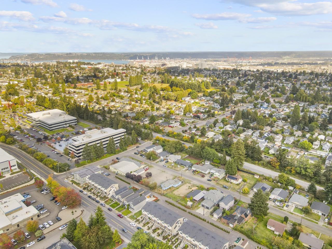 Allenmore Brownstones 2335 State Street - 204 - Photo 5 of 13