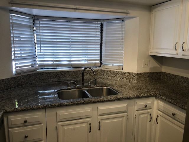 3944 Edgemoor Way - Photo 6 of 22