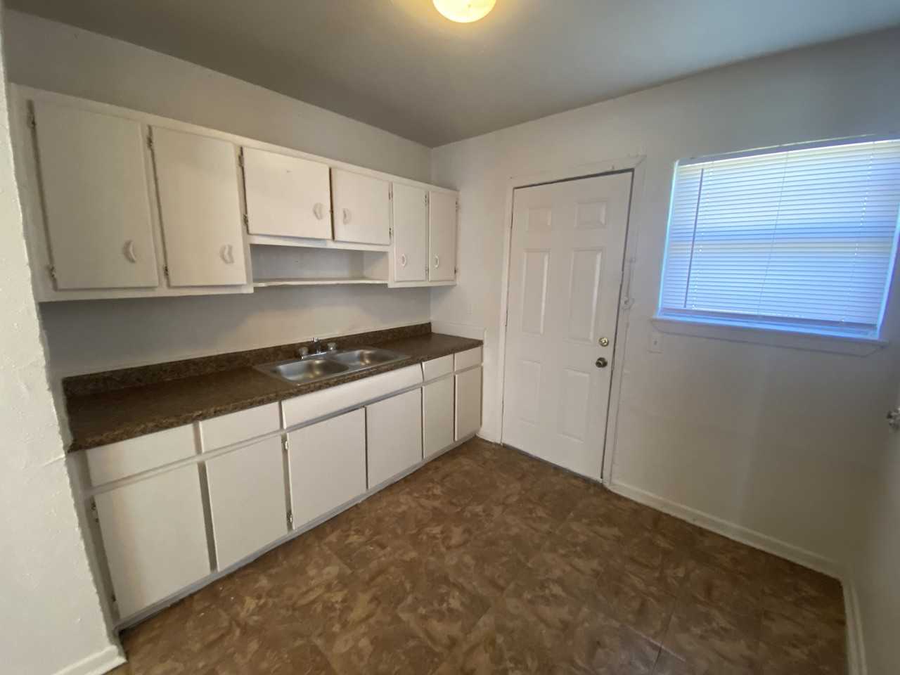 4223 Rockingham Street #4223RSWM - Photo 2 of 11