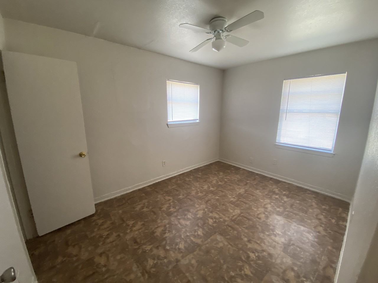 4223 Rockingham Street #4223RSWM - Photo 4 of 11