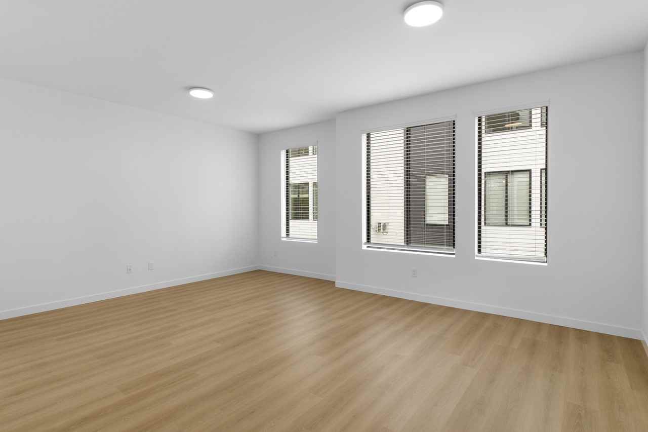 7515 Grange Avenue West #7515 - Photo 5 of 35