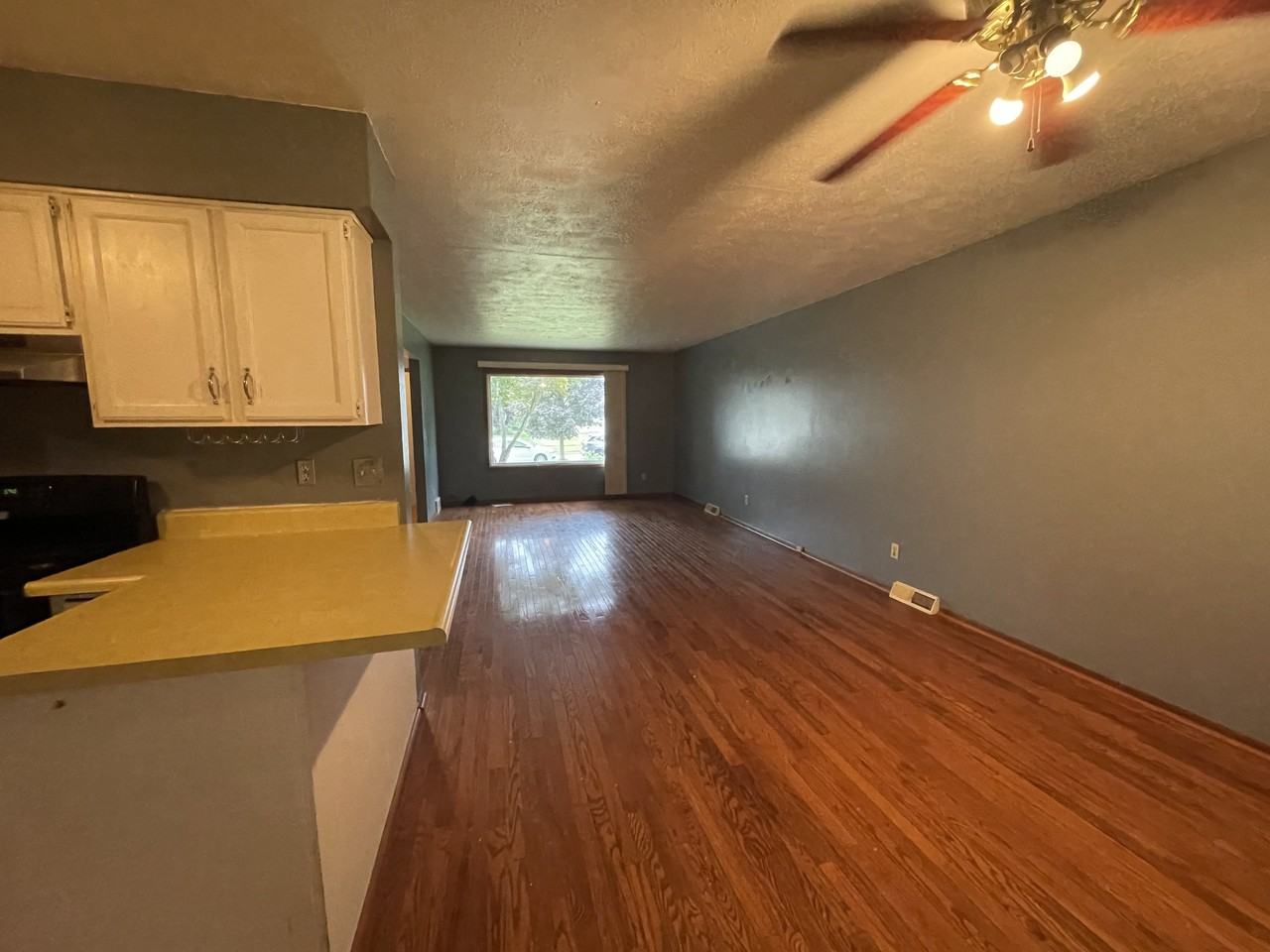 2104 N 14th St - Photo 6 of 15
