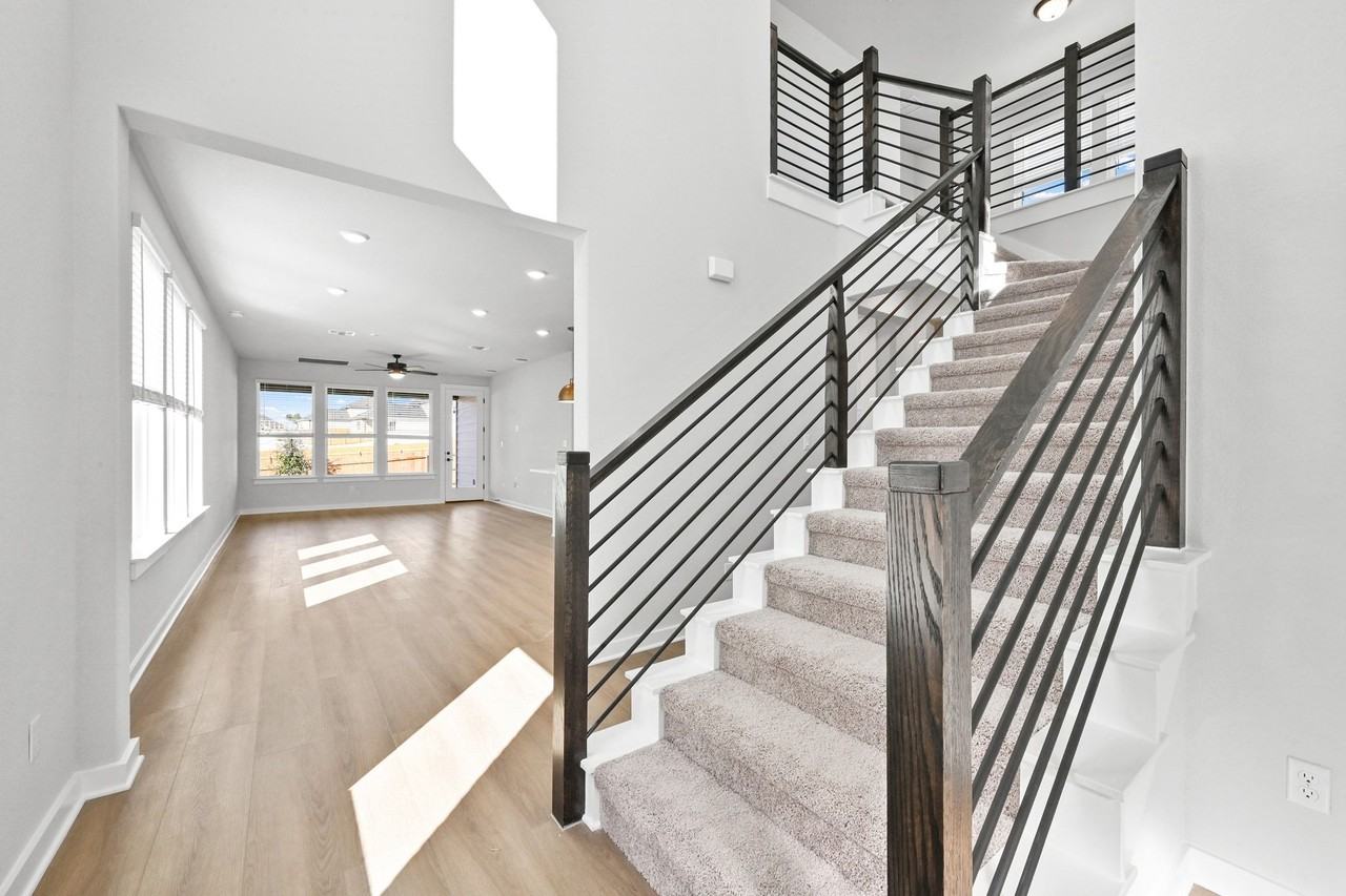 144 Granit Oak Dr #1 - Photo 3 of 35