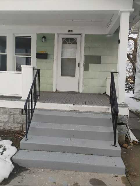 554 Lucas St - Photo 2 of 15