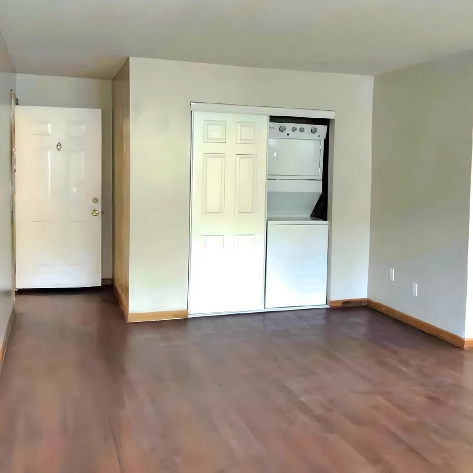 976 Robert Street South #976-301 - Photo 5 of 26