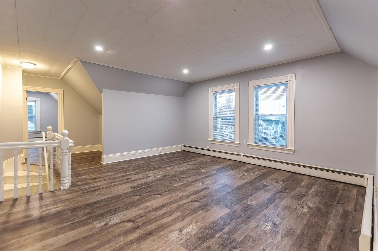 340 Pearl St #3 - Photo 2 of 13