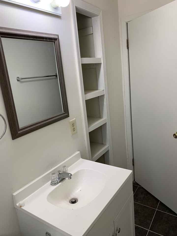 705 W Center St #1 - Photo 4 of 10