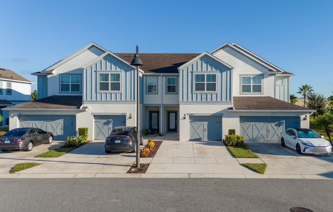 3869 Plainview Dr #1 - Photo 2 of 33