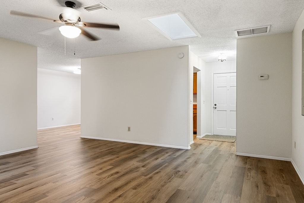 223 E Fern Dr #1 - Photo 3 of 18