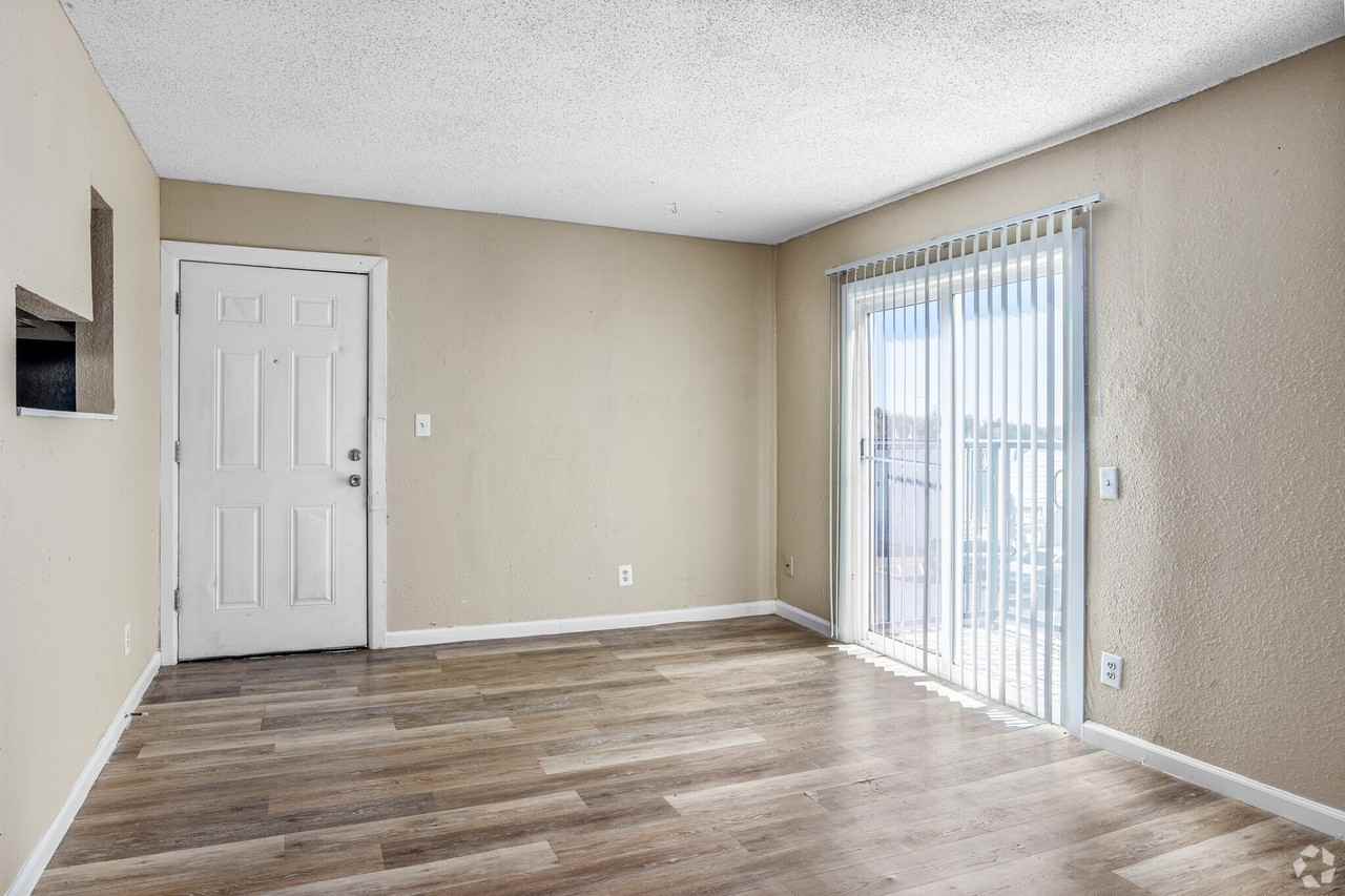 405 Tinker Diagonal St #02-022R - Photo 2 of 5