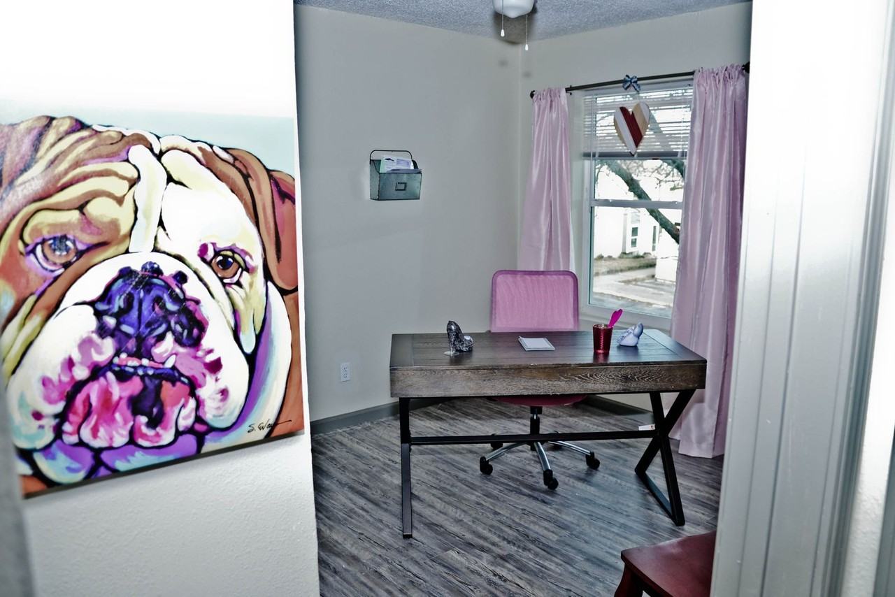 7402 7402 NW 10th Street-1b #02-1B - Photo 2 of 5