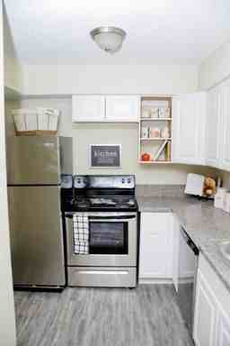 7402 7402 NW 10th Street-1b #02-1B - Photo 4 of 5