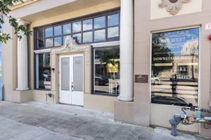 featured image of 112 West Indiana Avenue #1