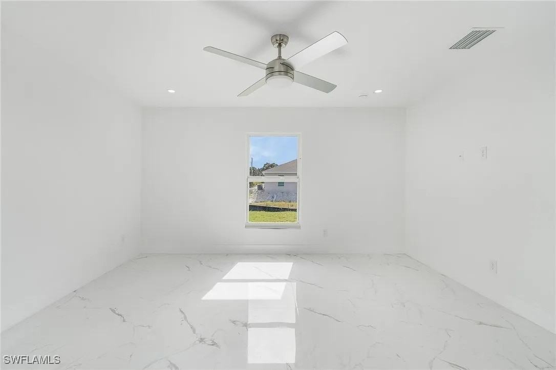 2505 39th Street #402 - Photo 7 of 10