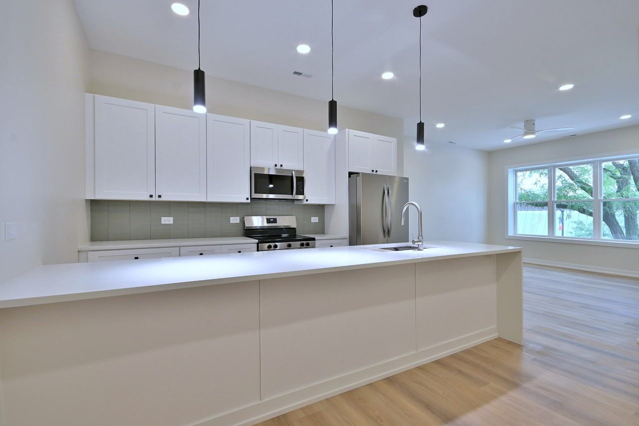 7518 Madison Street #7518E