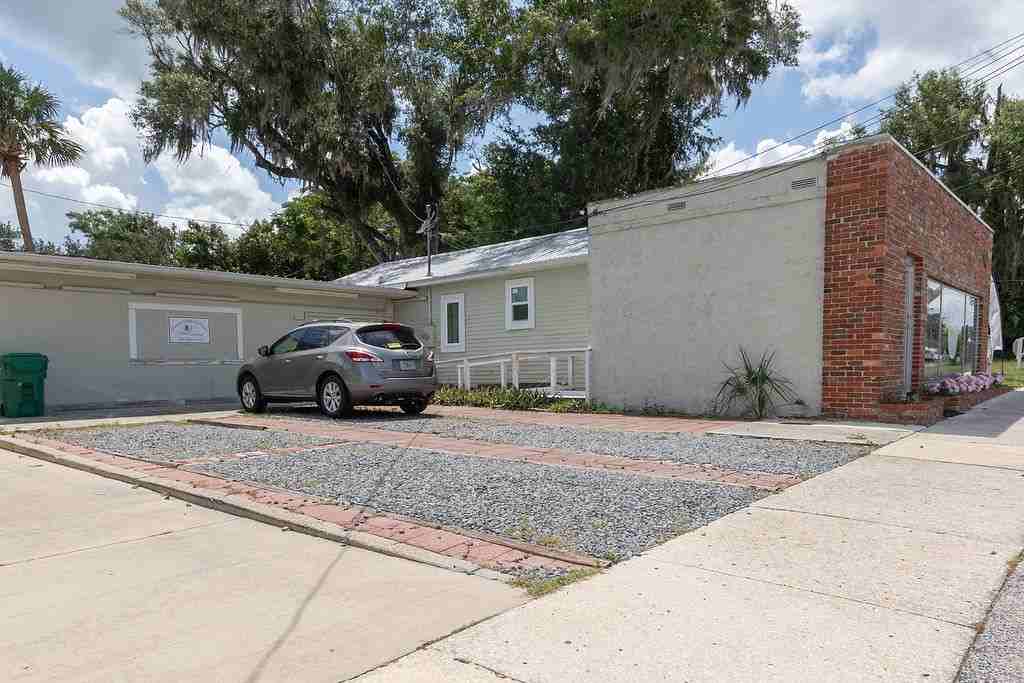 209 S Florida Ave #1 - Photo 2 of 15