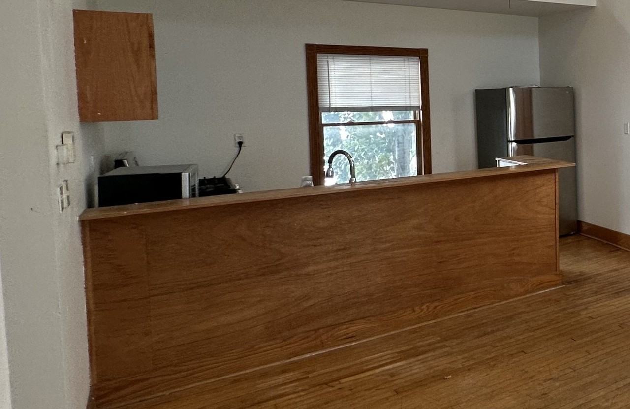 2916 Grand Ave S #1 - Photo 4 of 15